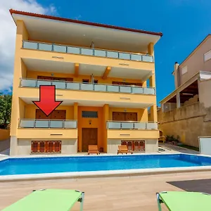 House View Apartment Novi Vinodolski